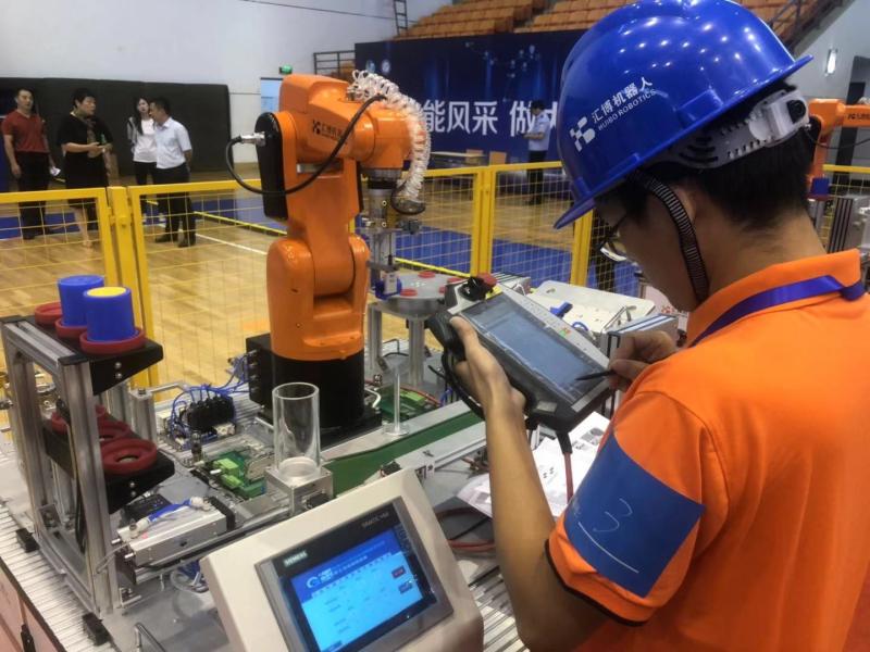 工業(yè)機(jī)器人編程、數(shù)控機(jī)床操縱…長(zhǎng)三角G60科創(chuàng)走廊九城市計(jì)劃培育萬名高技能人才